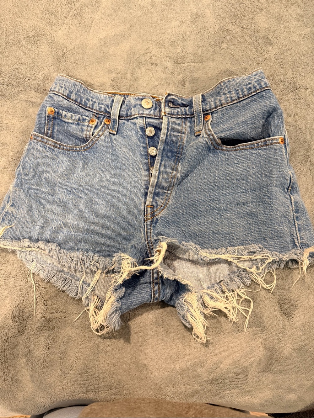 Levi’s Cut Off Shorts